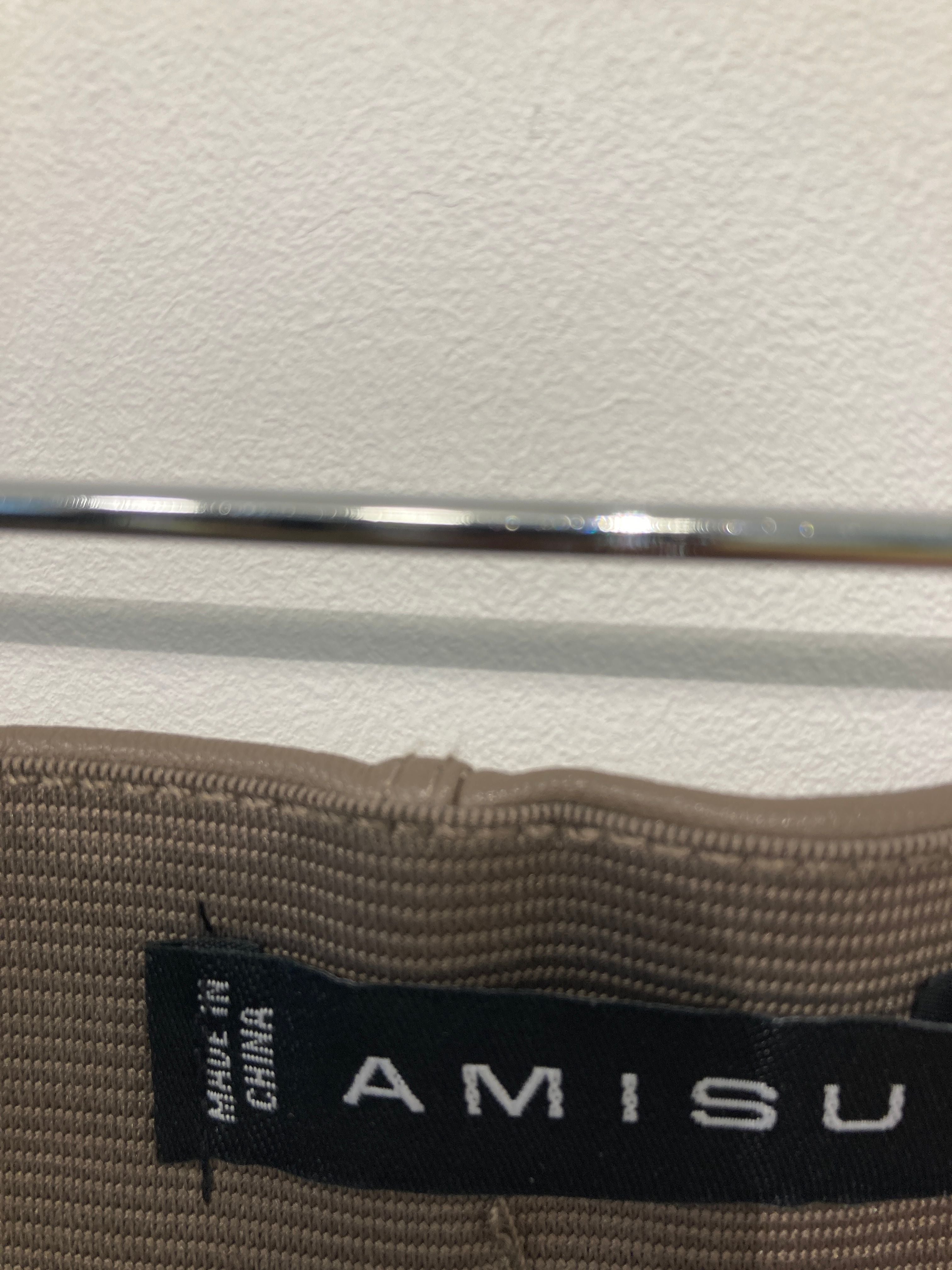 Amisu Bukser